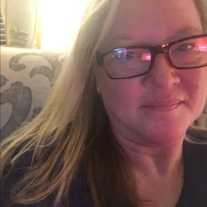 Meet your Posher, Kelli